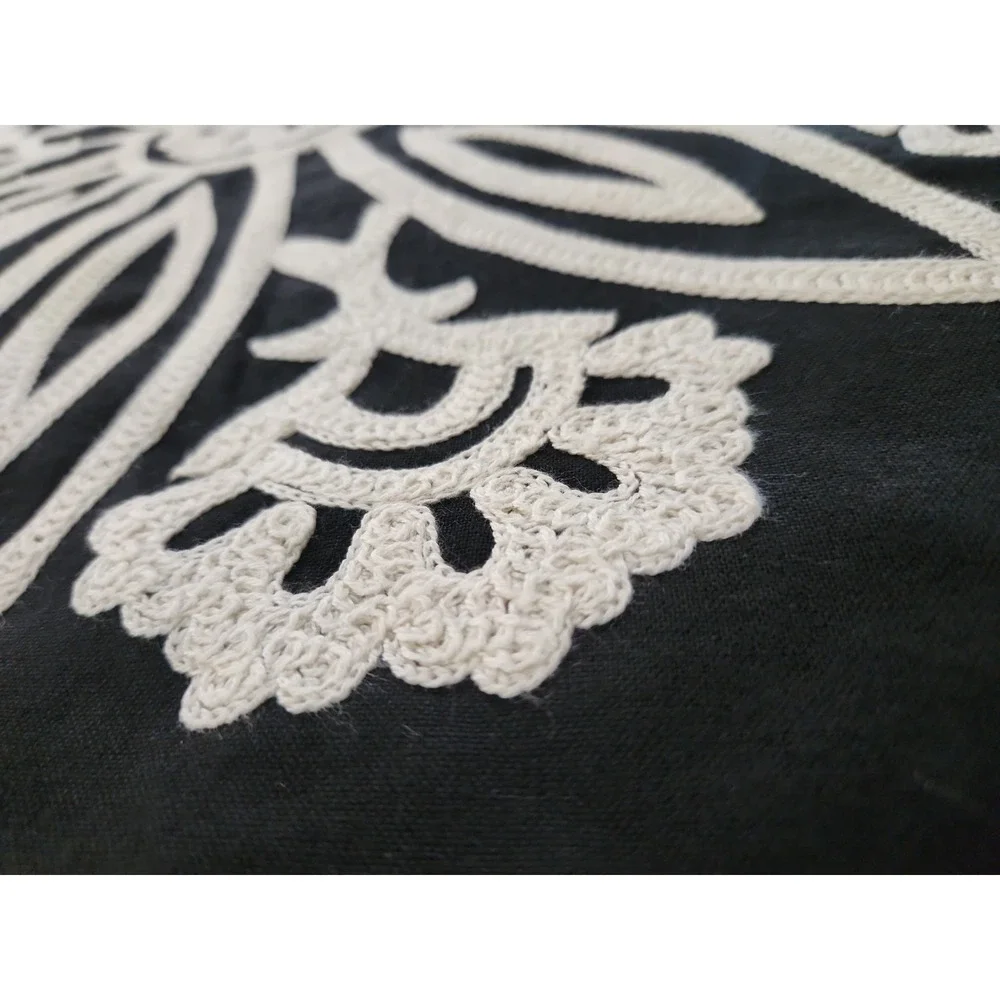 Pottery Barn SUZANI Black White Embroidered Euro Sham / Pillow Cover 24x24 EC
